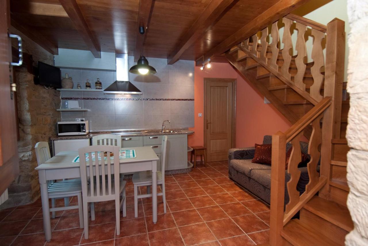 Apartamentos Rurales Tia Vicenta Santa Eulalia de Oscos Exteriör bild