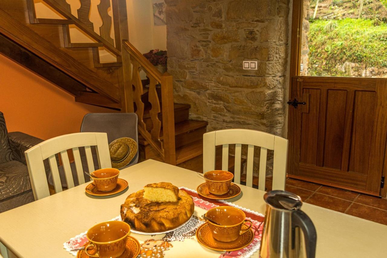 Apartamentos Rurales Tia Vicenta Santa Eulalia de Oscos Exteriör bild
